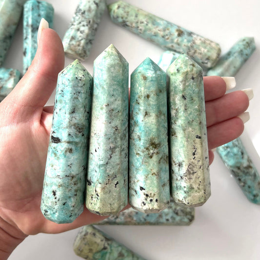 Peruvian Turquoise Faceted Tower | Peruvian Chrysoprase Obelisk | Truth | Communication | Protection | Optimism | Calming - Sole Luna