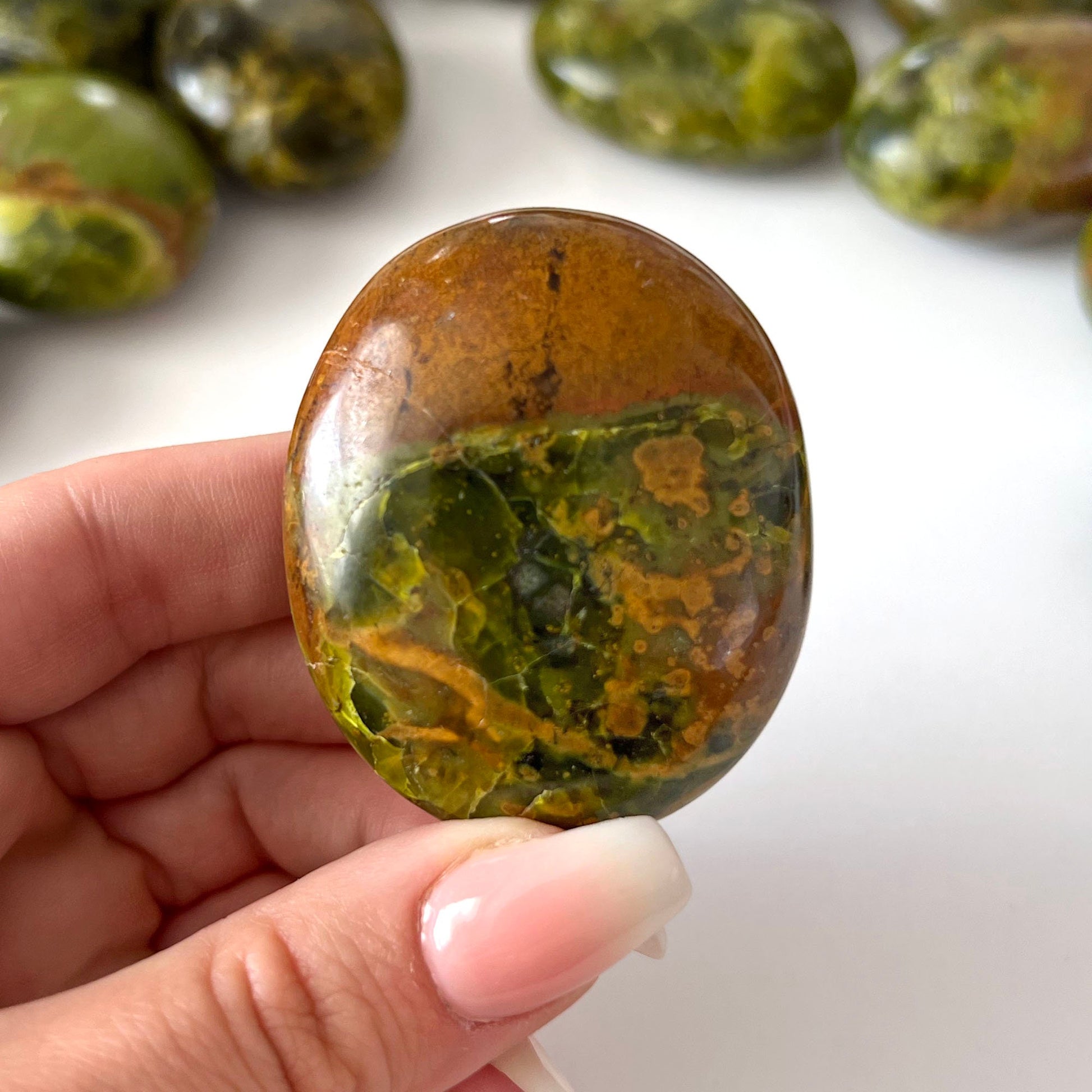 Green Opal Palm Stone | Strengthen Relationships | Clears Blockages | Abundance | Rejuvenation | Fear Relaase - Sole Luna