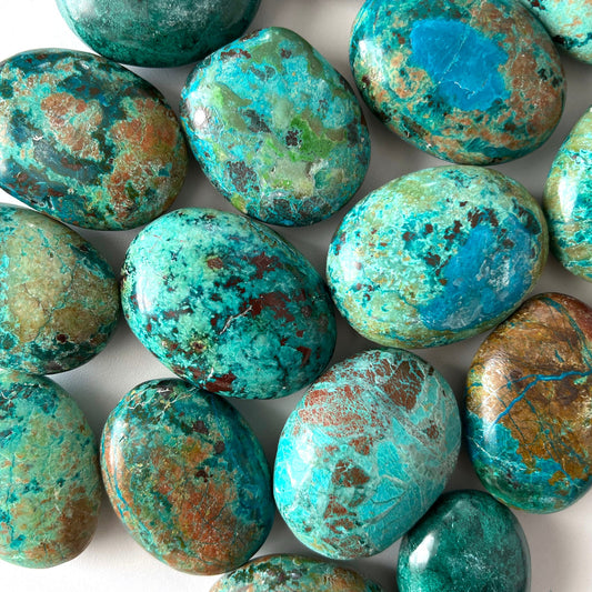 Peruvian Chrysocolla Palm Stone | Communication | Personal Truth | Happiness | Transition + Change | Meditation - Sole Luna