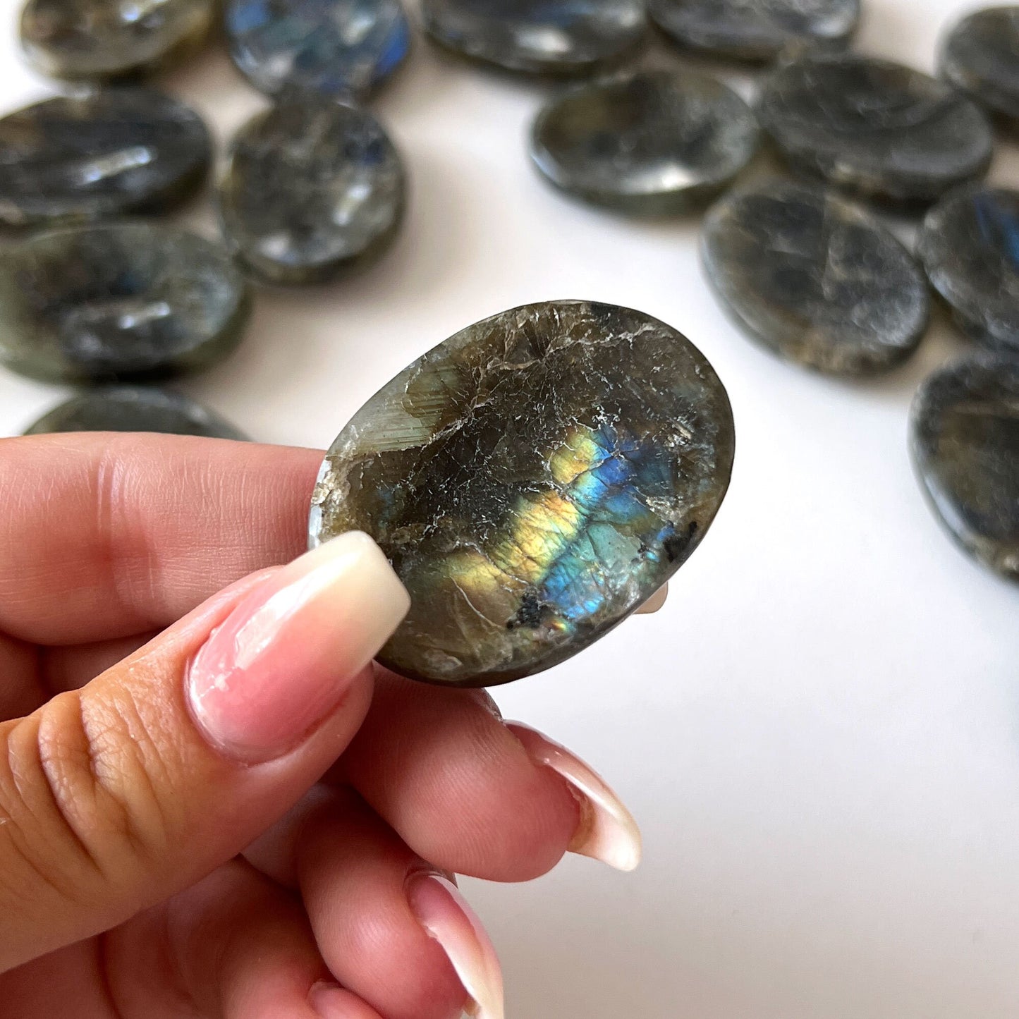 Labradorite Worry Stone | Divine Connection | Crown + Third Eye Chakra | Intuition | Psychic Power - Sole Luna