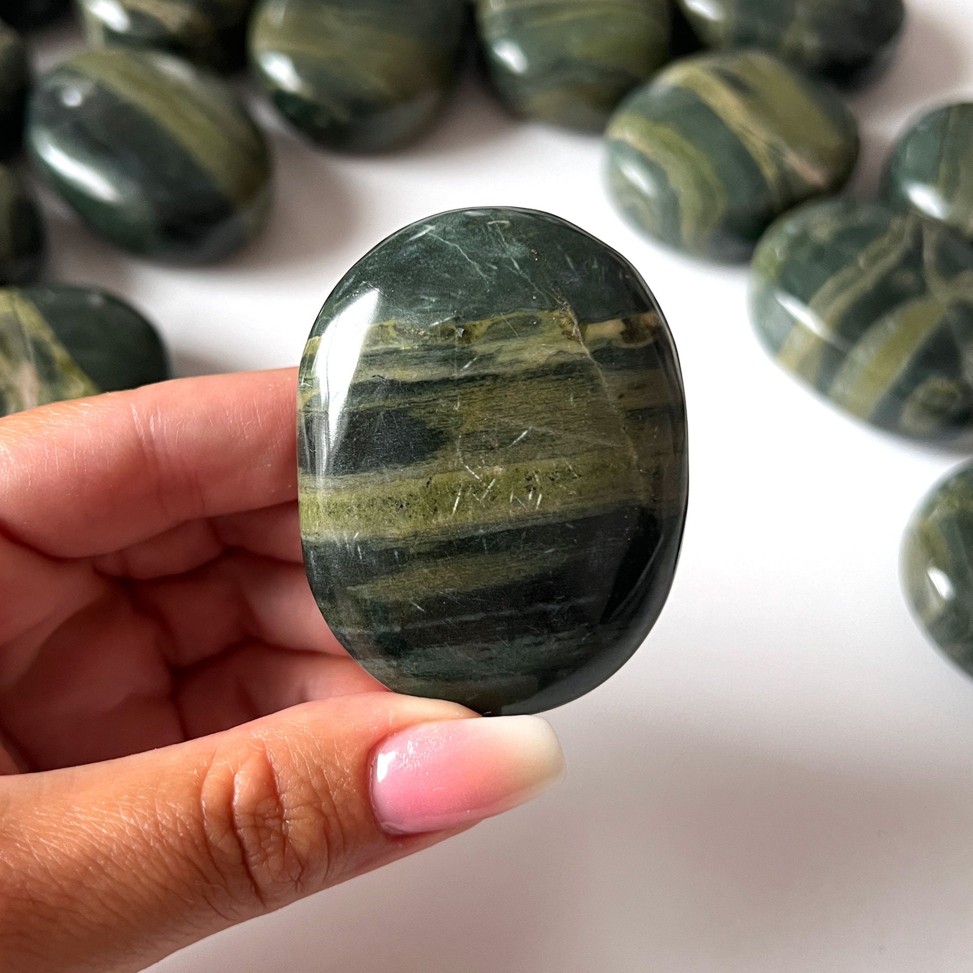 Green Jasper Palm Stone | Emotional Balance | Spiritual Freedom | Earth Connection | Grounding | Protection - Sole Luna