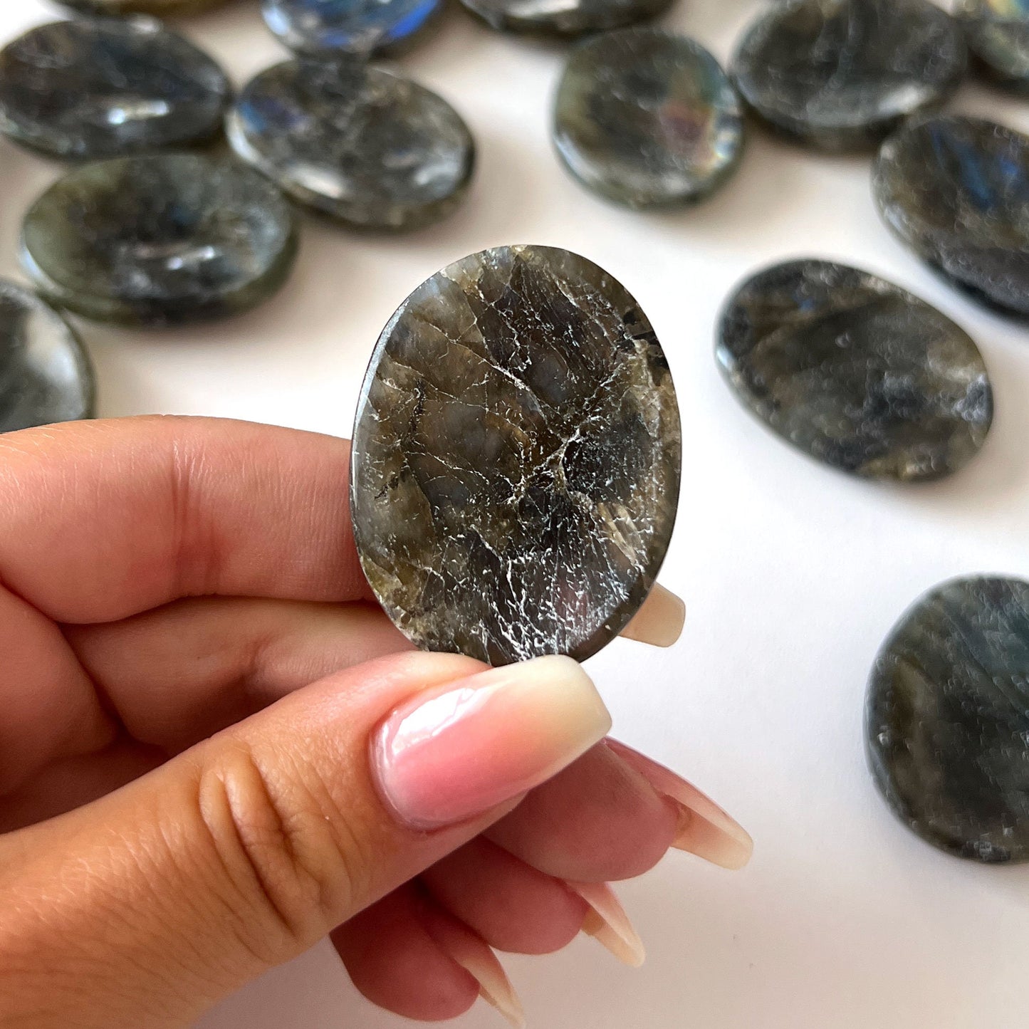 Labradorite Worry Stone | Divine Connection | Crown + Third Eye Chakra | Intuition | Psychic Power - Sole Luna