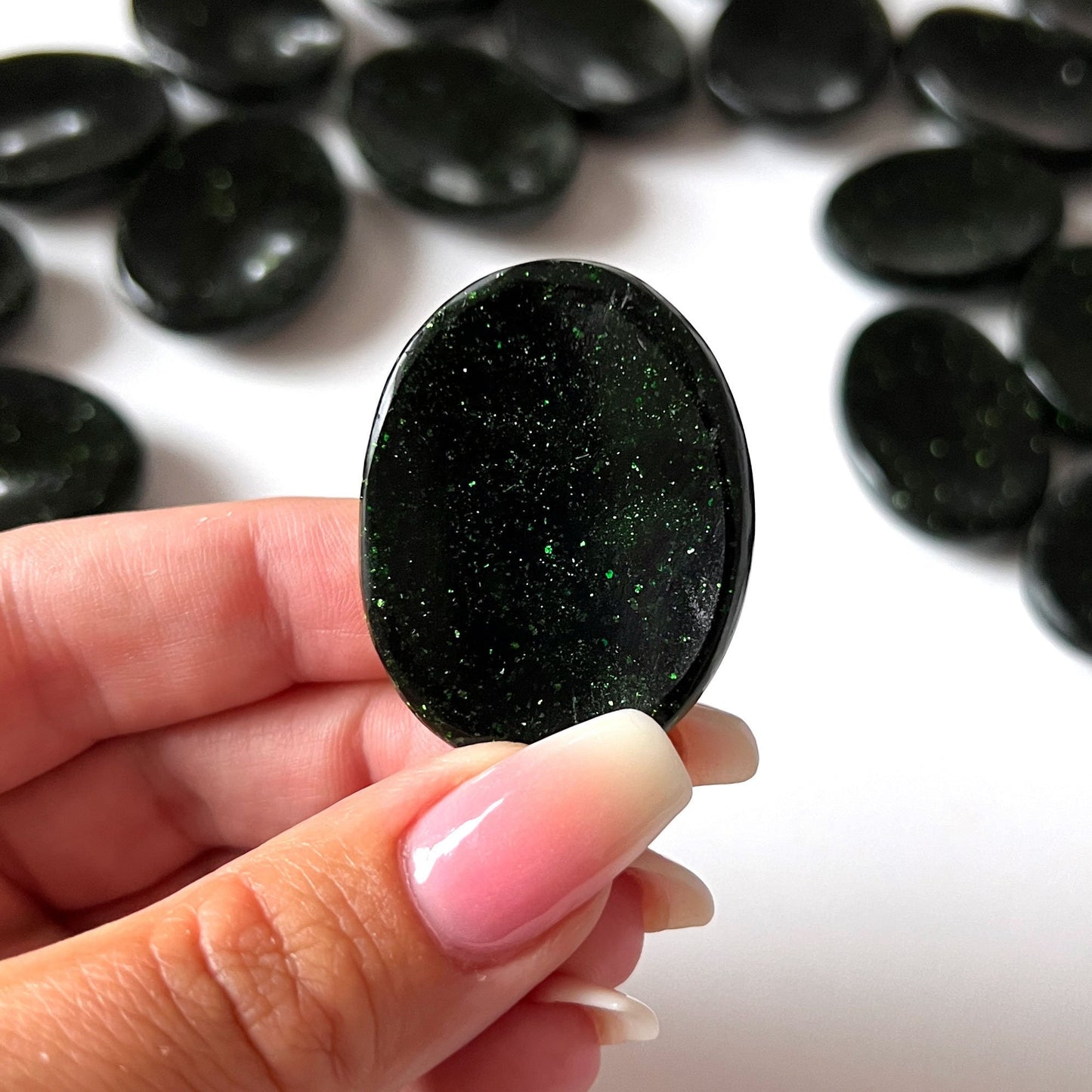 Green Goldstone Worry Stone - Sole Luna